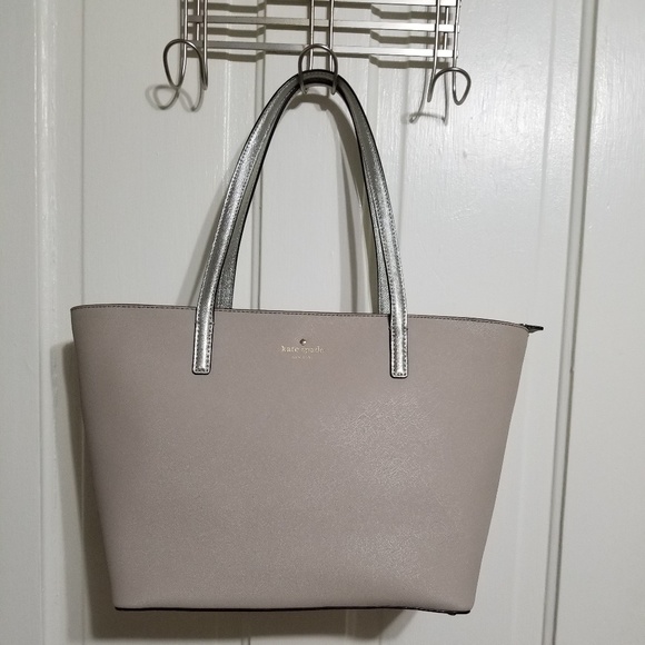 Handbags - Kate Spade Cedar Street Tote